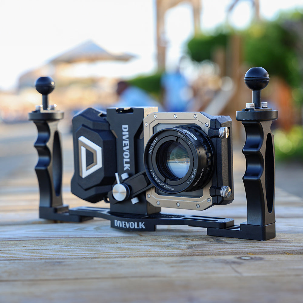 DiveVolk housing with Macro PRO +18 lens