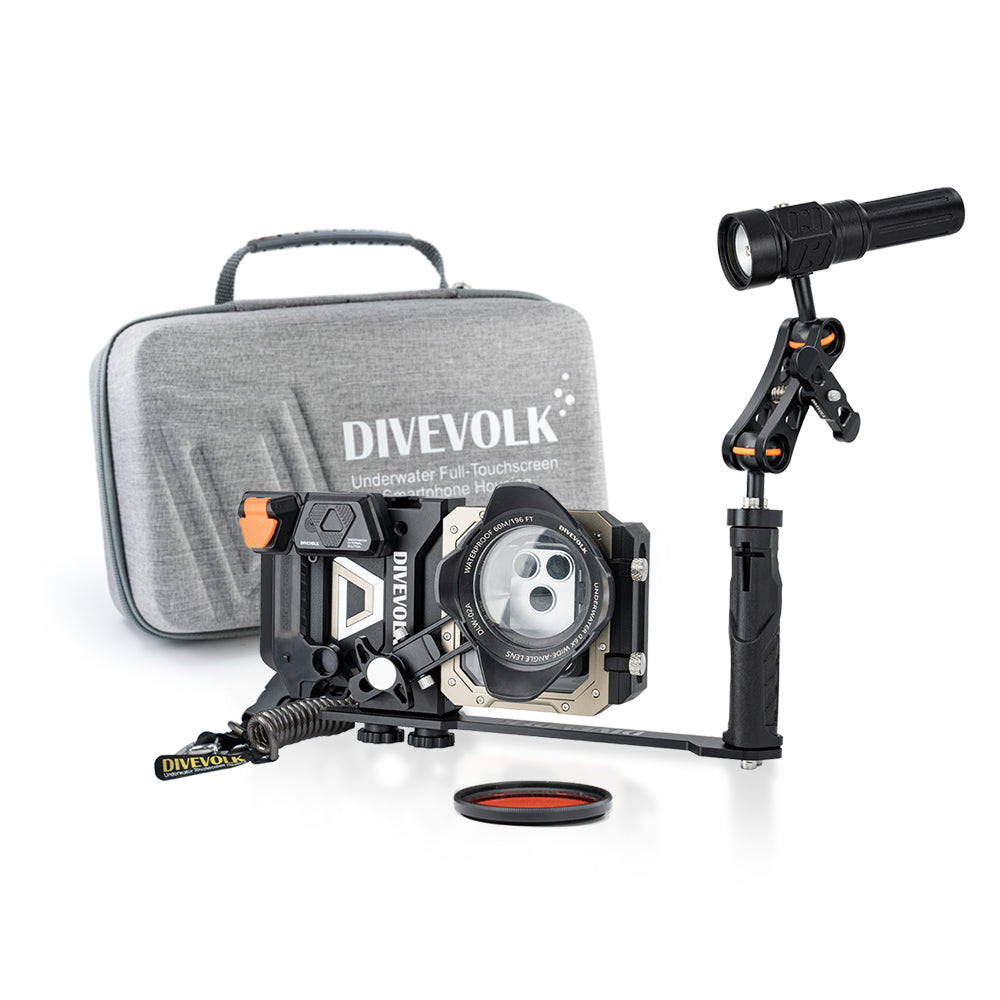 DIVEVOLK SeaTouch 6 PRO Creator SL20 Kit with travel case — housing with wide-angle lens and SL20 video light on adjustable arm, Deep Dive Red Filter, DIVEVOLK branded grey travel case in background.