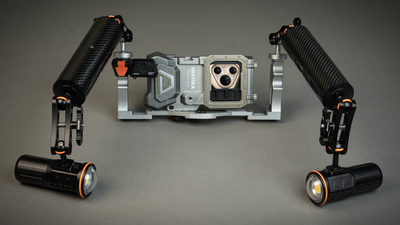  The Huawei Pura 80 Ultra inside the Divevolk SeaTouch 4 Max housing, showing the camera app on screen underwater.