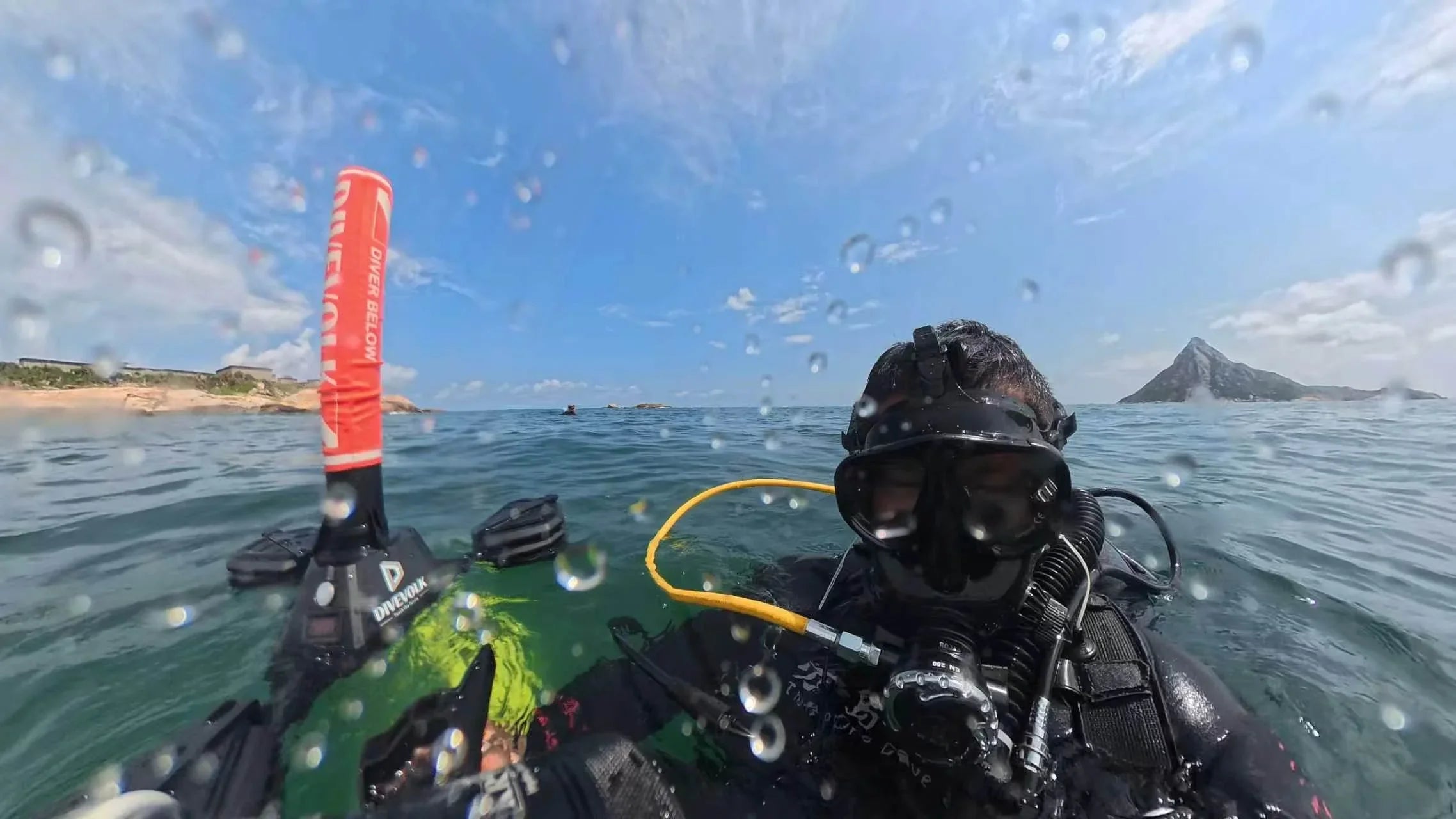 DIVEVOLK SeaLink system at the water surface during Zhuhai TV's Wanshan Islands underwater livestream workflow
