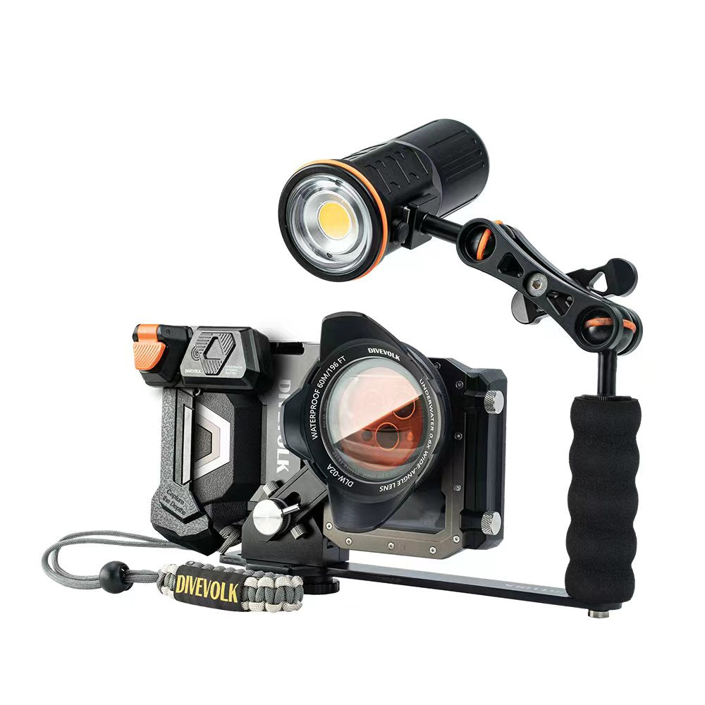 SeaTouch 4 Max Plus Creator SL50 Kit with underwater video light and dive photography accessories
