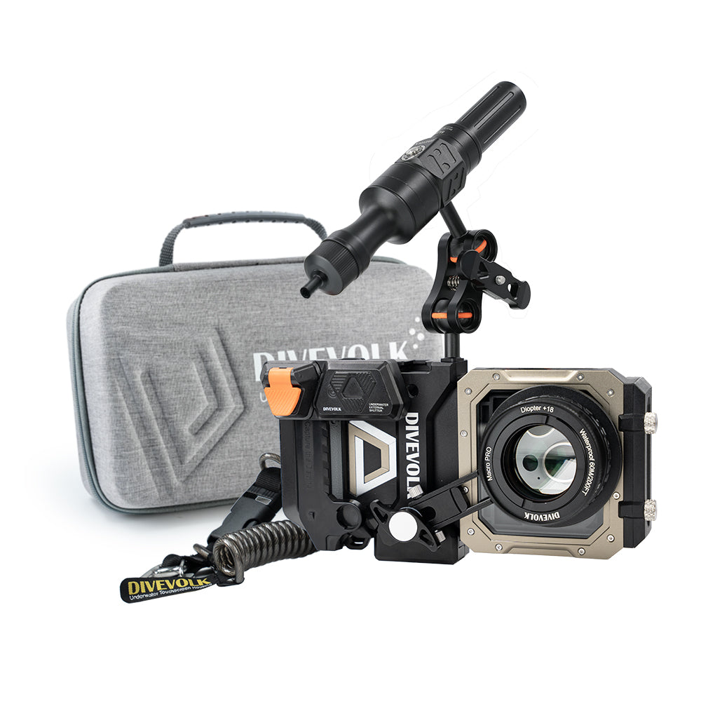 DIVEVOLK SeaTouch 6 PRO Advanced Macro Snoot Kit with travel case — housing with Macro Pro +18 lens and video light with snoot arm, DIVEVOLK branded grey travel case in background.