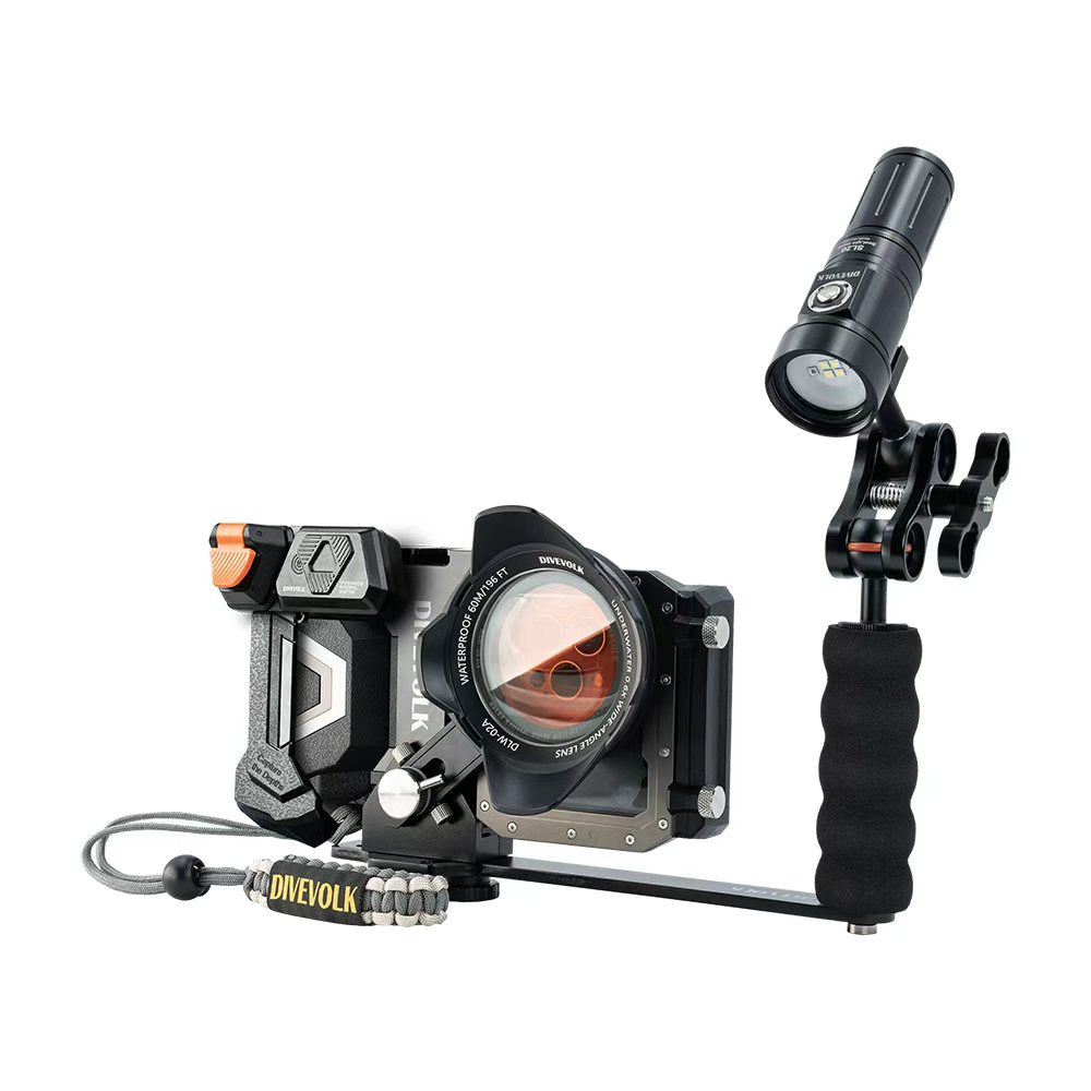 SeaTouch 4 Max Plus Creator SL50 Kit with underwater video light and dive photography accessories